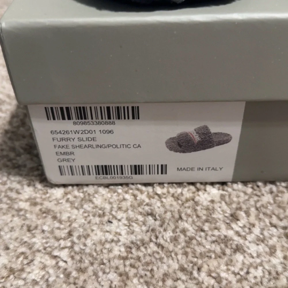 Balenciaga Gray Fuzzy Logo Slide Slippers - Picture 3 of 3